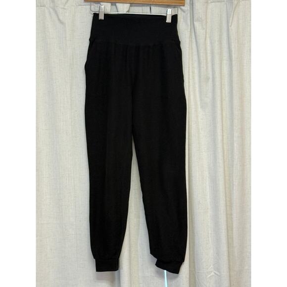 Beyond Yoga Joggers in Black - Picture 1 of 7